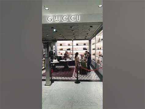 Gucci Corner Stuttgart in Stuttgart (Breuninger Marktstrasse 1.